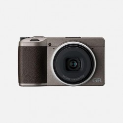 Ricoh GR III  Kompakt Dijital Fotoğraf Makinesi  Diary Edition - YENi!