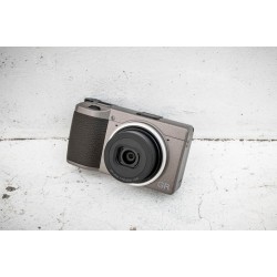 Ricoh GR III  Kompakt Dijital Fotoğraf Makinesi  Diary Edition - YENi!